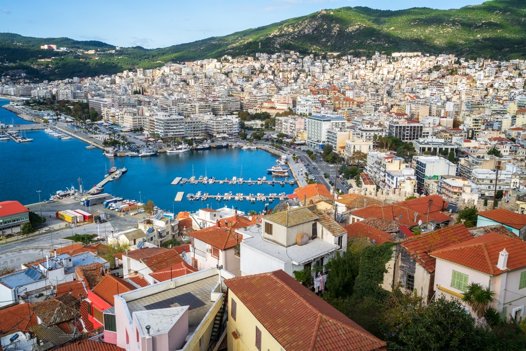 Поглед към пристанището на град Кавала в Гърция
